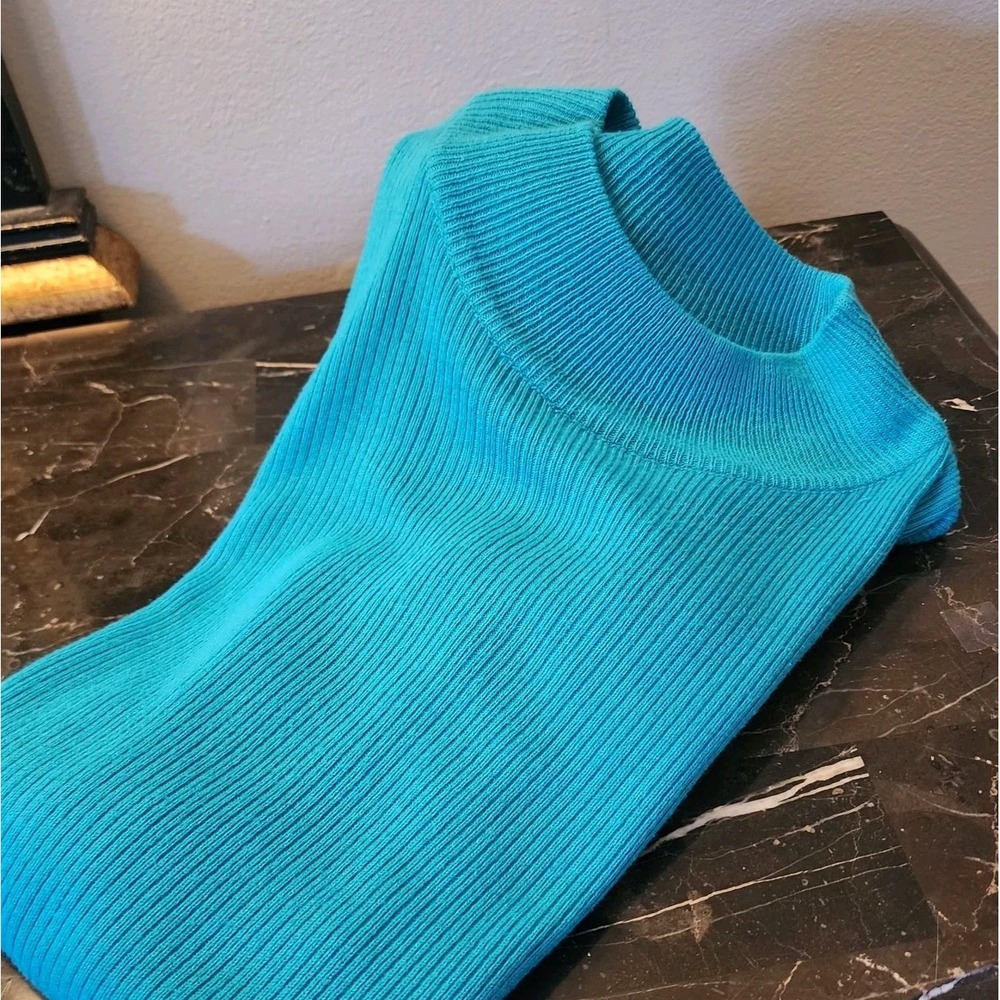 Parkhurst Sleeveless  Mock Neck Cotton Rayon Ribbed Sweater in Aqua